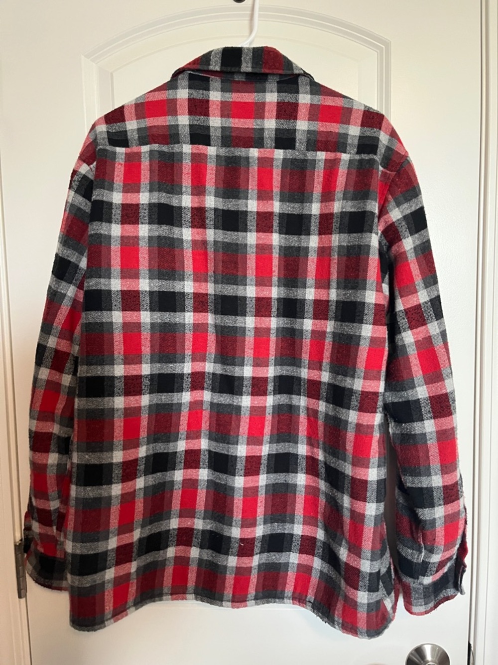 Red & Black Plaid Lightweight Shirt Jacket - Men - Picture 4 of 5